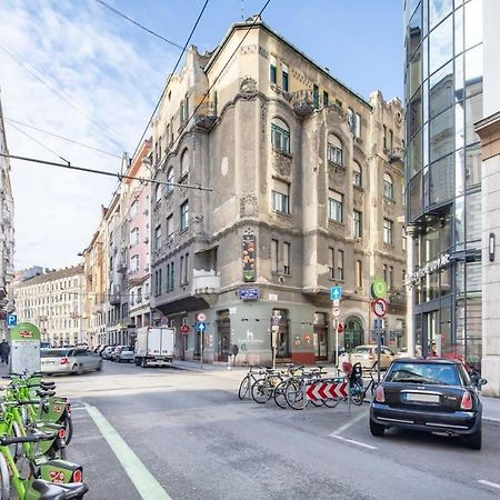 Extra Central Mini Studio - Lively Neighborhood Budapest Esterno foto