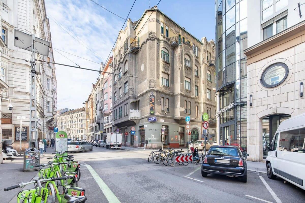 Extra Central Mini Studio - Lively Neighborhood Budapest Esterno foto