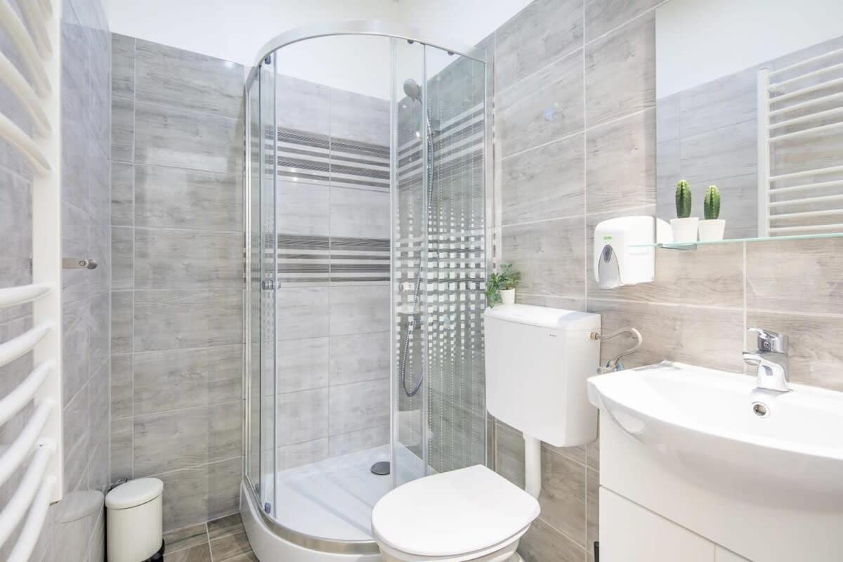 Extra Central Mini Studio - Lively Neighborhood Budapest Esterno foto