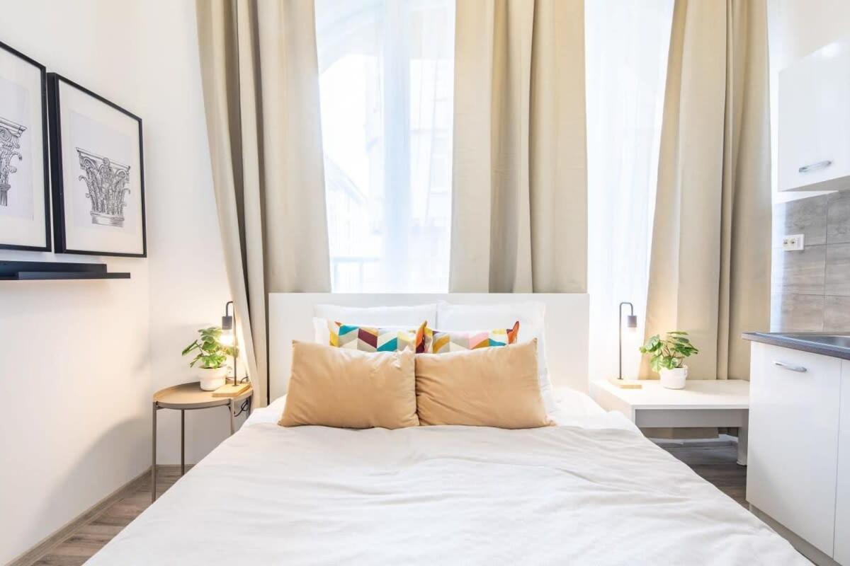 Extra Central Mini Studio - Lively Neighborhood Budapest Esterno foto